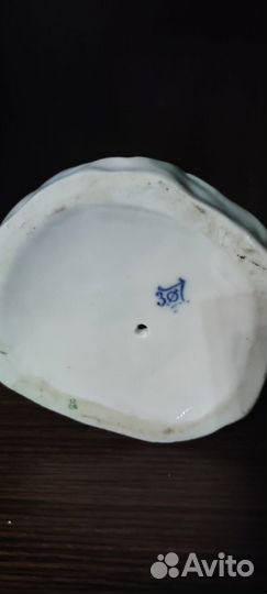 Фарфоровая статуэтка Алёнушка