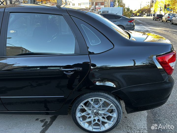 LADA Granta 1.6 МТ, 2023, 11 700 км