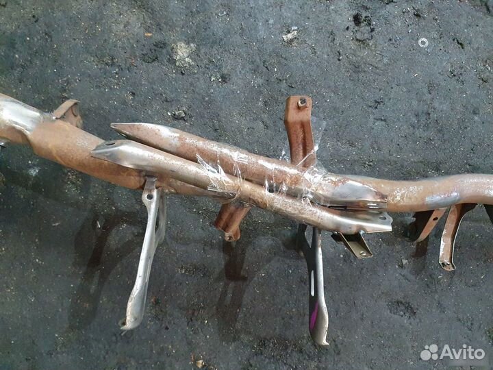 Усилитель торпедо Toyota Land Cruiser 100