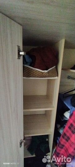 Детская кровать чердак со столом и шкафом