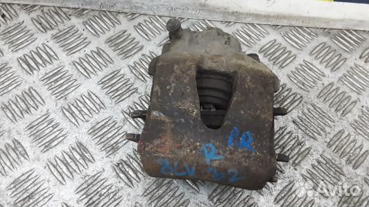 Суппорт тормозной передний правый skoda octavia A5