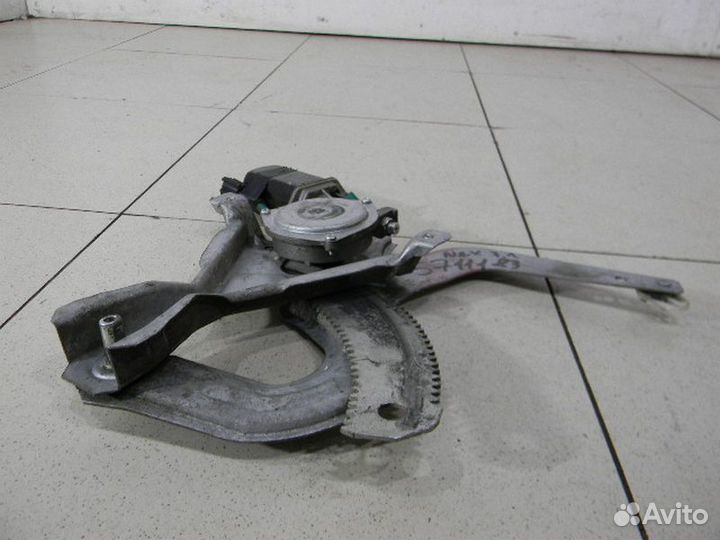 Стеклоподъемник электрический задний левый