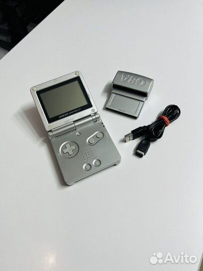 Nintendo Game Boy Advance SP