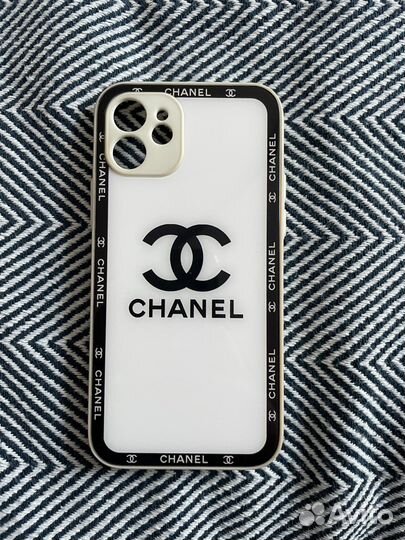 Чехол на iPhone 12