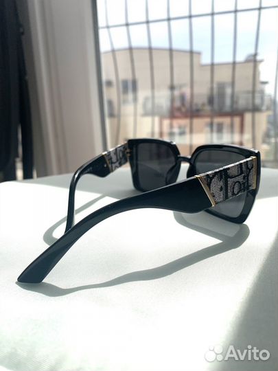 Солнцезащитные очки dior