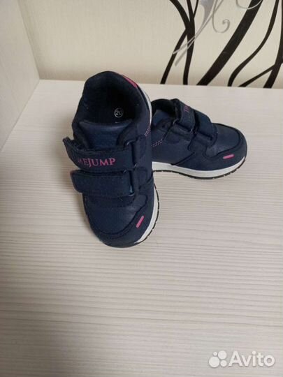 Кроссовки для девочек