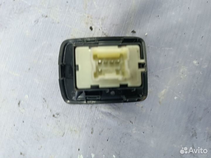 Кнопка стеклоподъемника двери Renault Logan 2