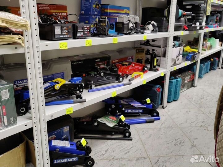 Домкрат бутылочный подкатной магазин