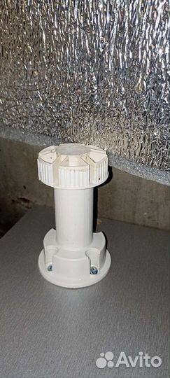 Продам ножки пластиковые, за штуку