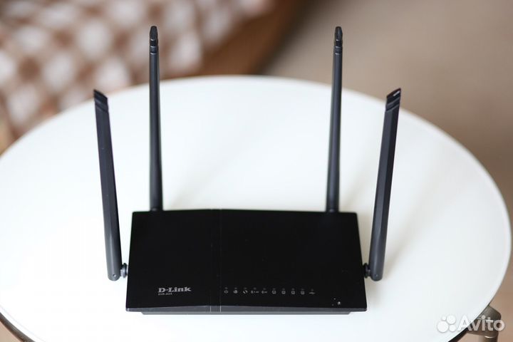 WiFi роутер с USB D-Link DIR-825 AC G1