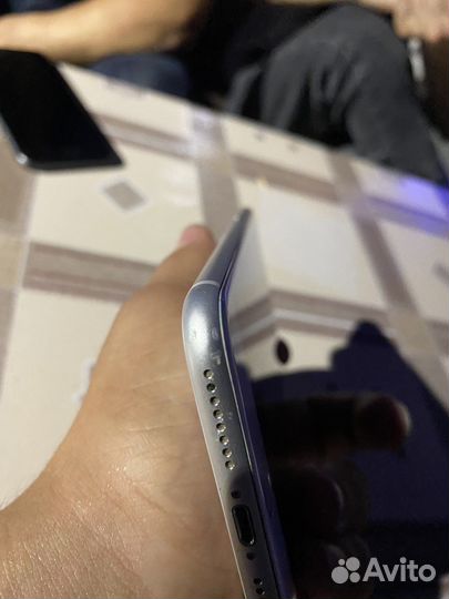 Телефон iPhone 8 plus