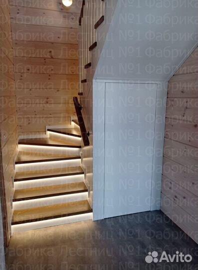 Лестница из массива дерева