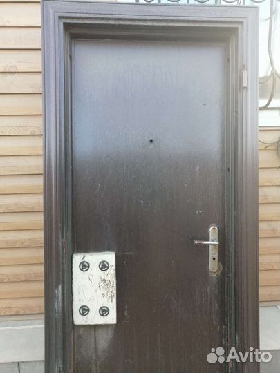 Дверь входная металлическая уличная