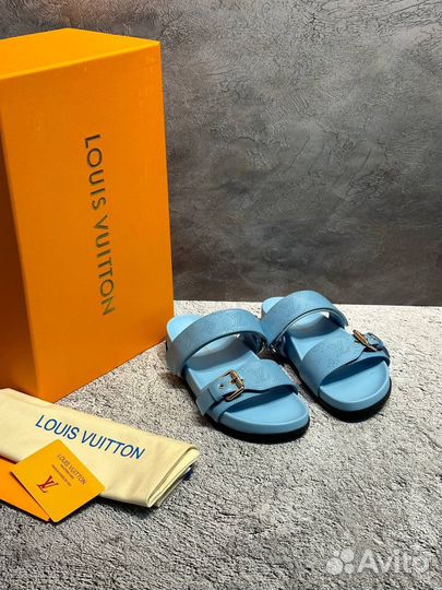 Сандалии Louis Vuitton Bom Dia Flat голубые