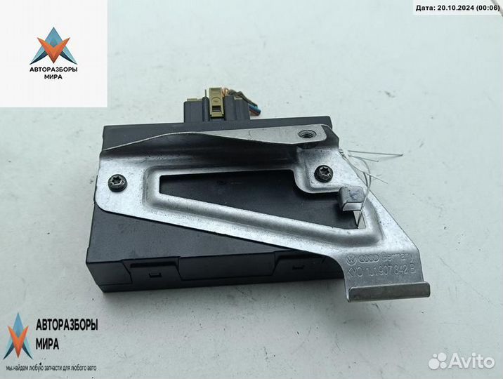 Блок комфорта Volkswagen Golf 4 2002 1C0959799