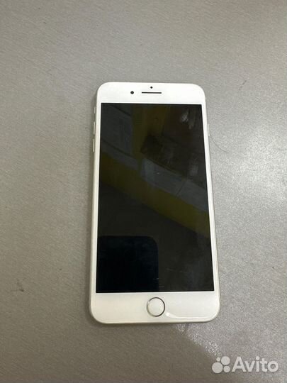 iPhone 8 Plus, 64 ГБ