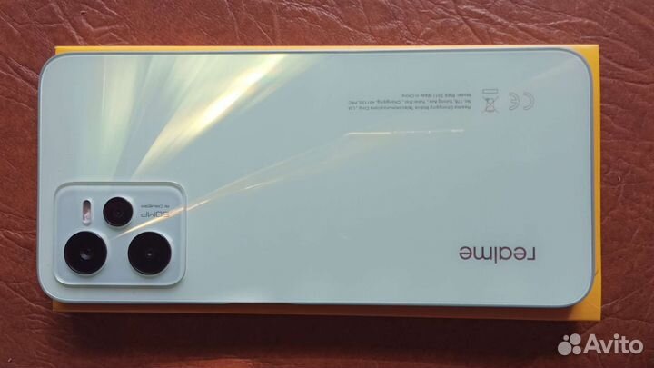 Телефон Realme c35