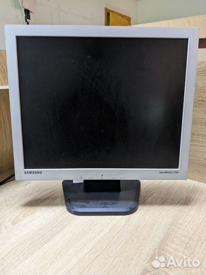 Монитор для компьютера 17-20