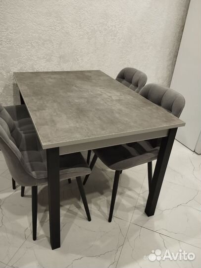 Стол кухонный новый