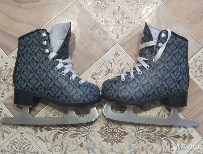 Коньки фигурные детские 28 размер