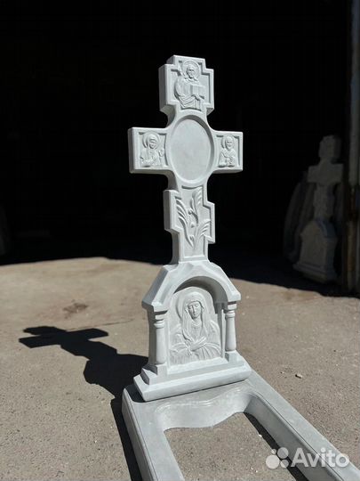 Бетонные памятники