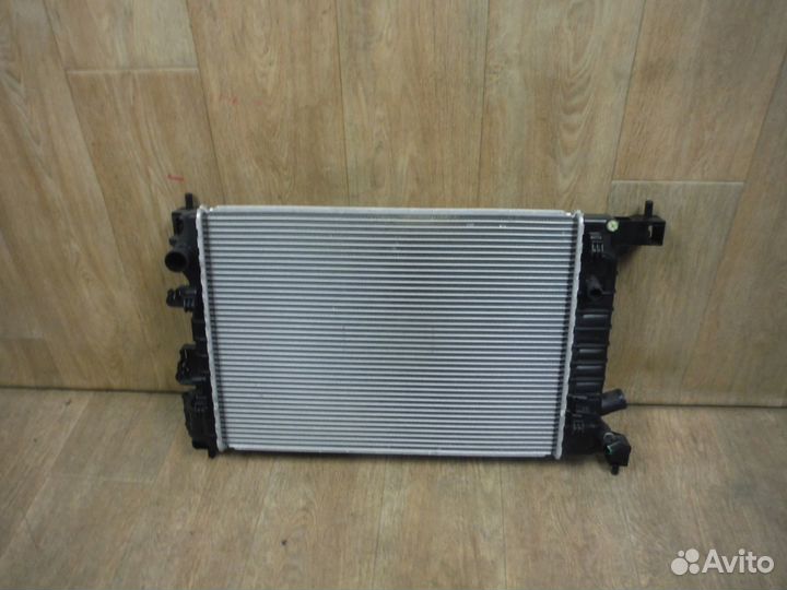 Радиатор охлаждения Chevrolet Cobalt 2014
