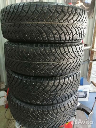 Goodride SW601 215/65 R16