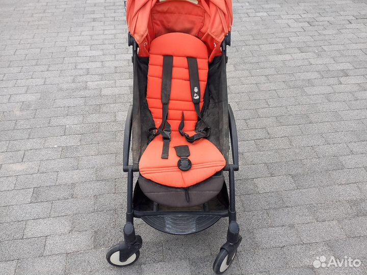 Прогулочная коляска yoya