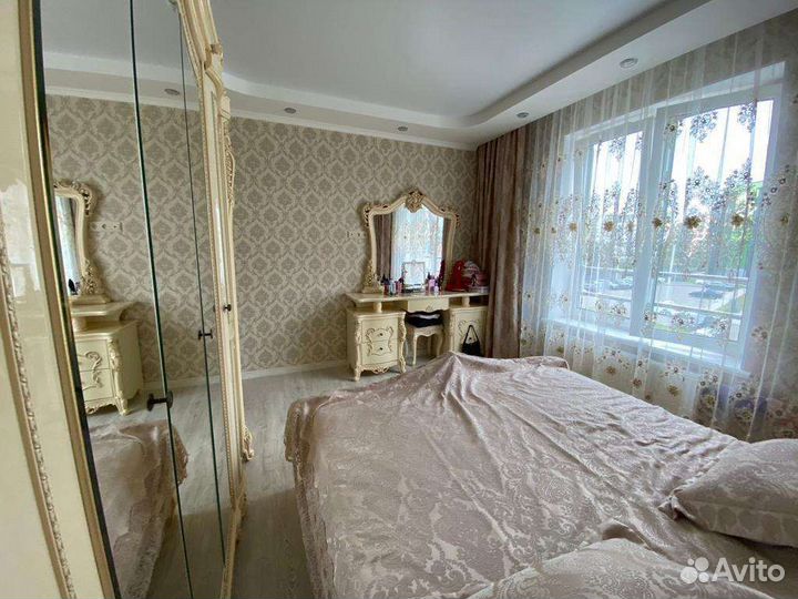 Продам спальный гарнитур