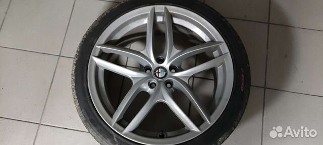 Alfa Romeo R 18 колеса в сборе