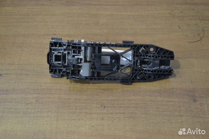 Ручка наружная задняя правая Volkswagen Tiguan