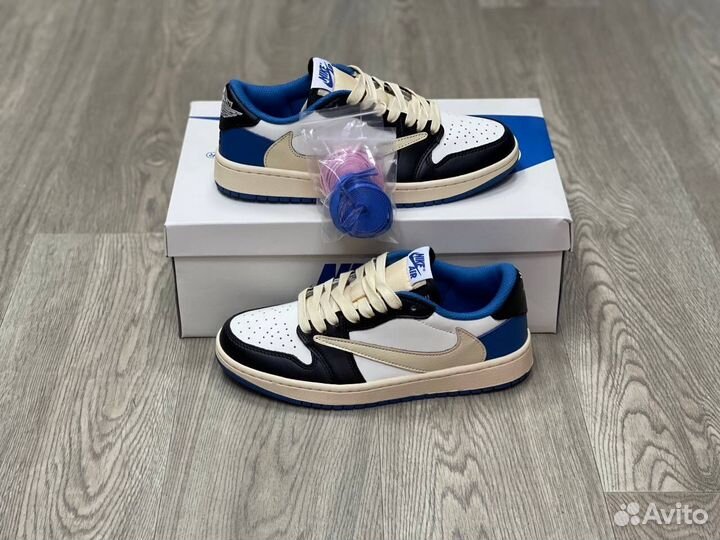 Air Jordan 1 Low x Travis Scott x Fragment