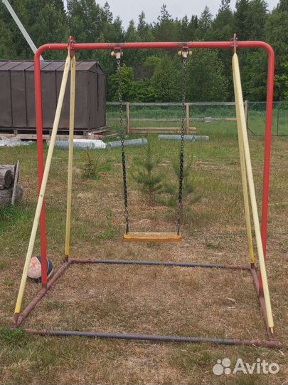 Качели уличные