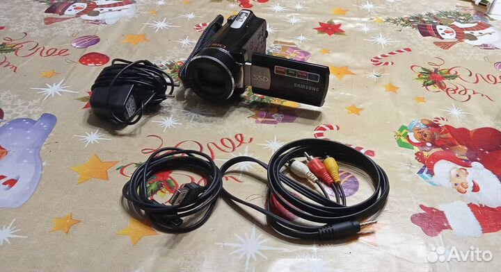 Продается видеокамера самсунг