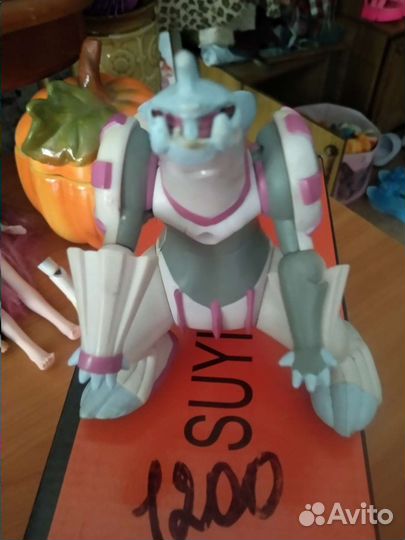 Игрушка покемон