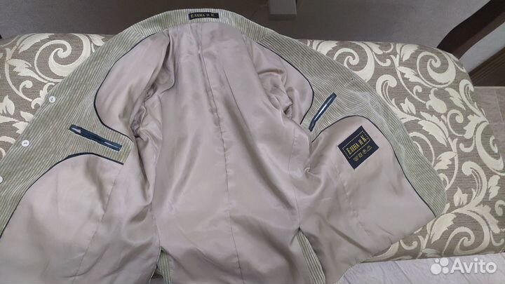 Продаю вельветовый костюм детский