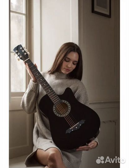Акустическая гитара