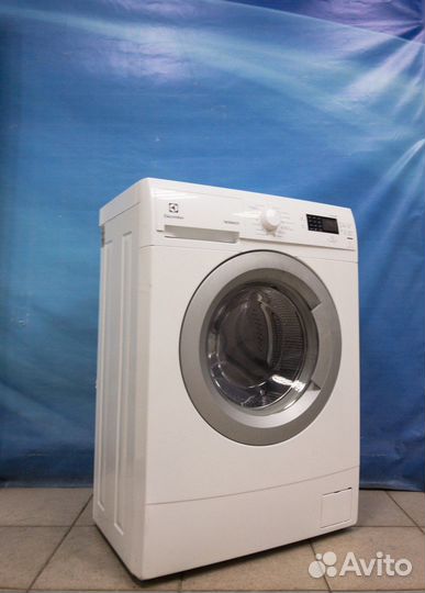 Стиральная машина Electrolux. Гарантия и доставка