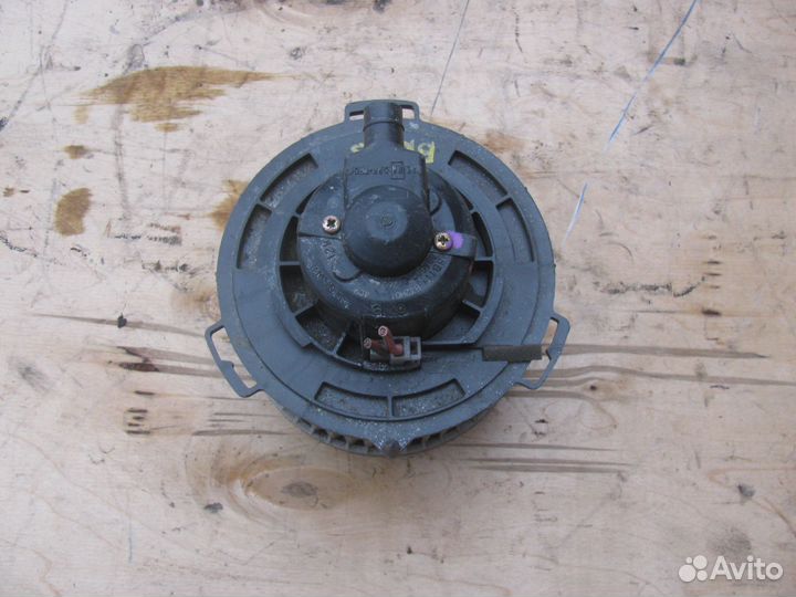 Мотор печки Mazda 3 BK bkep bl