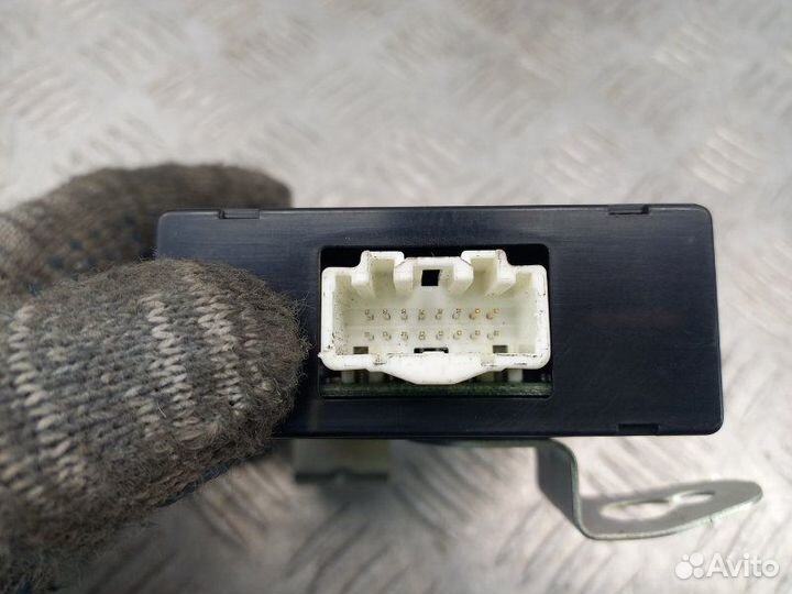 Блок управления бесключевым доступом Mazda Cx-7