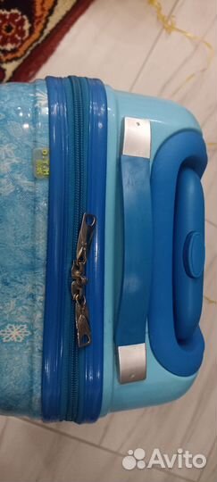 Чемодан на колесах