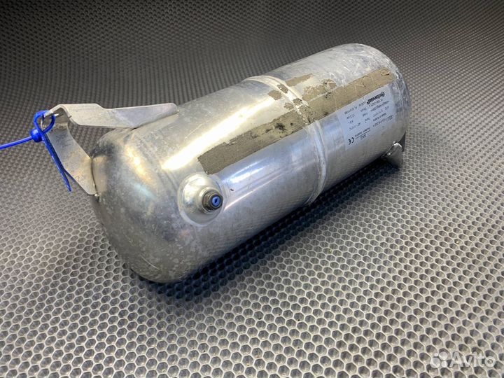 Ресивер пневмоподвески Audi Q7 4L 2008 7L8616202A