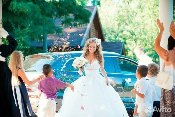 Свадебное платье