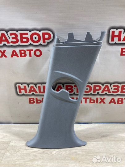 Накладка на стойку кузова передняя правая Bmw 1