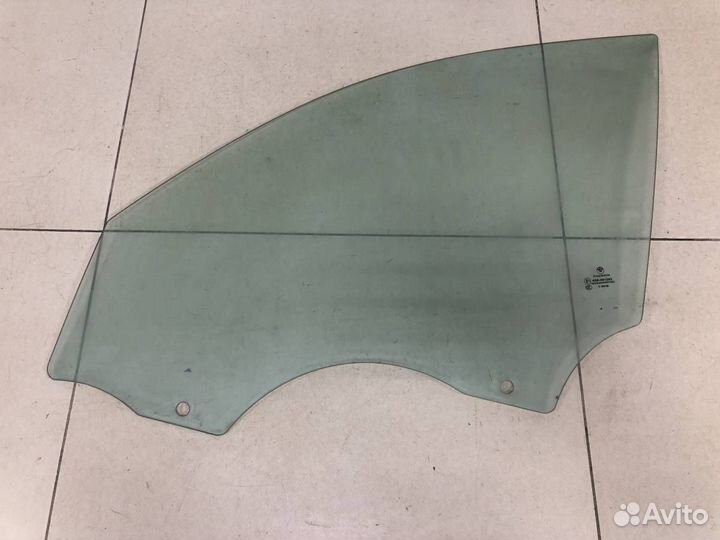 Стекло двери передней левой BMW 3-series E90/E91 2