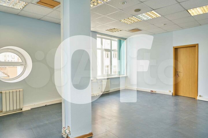 Сдам здание, 878 м²