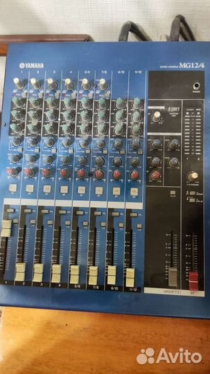 Микшерный пульт Yamaha MG 12/4