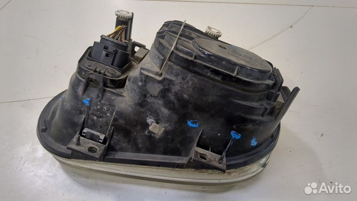 Фара (передняя) Volkswagen Golf 4, 2001