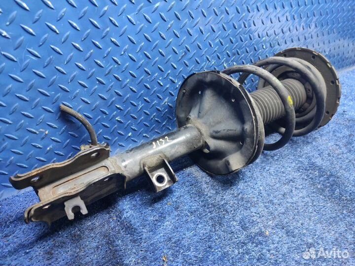 Амортизатор подвески передний левый Infiniti Fx35