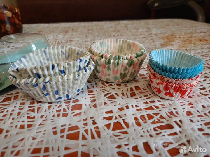 Силиконовые и бумажные формы для выпечки